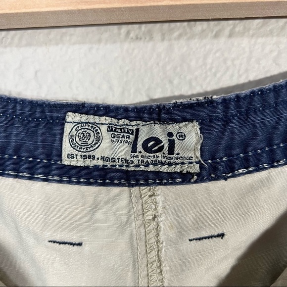 L.E.I. Y2K Vintage Ripstop Shorts with Roll Tabs Light Tan Sz 9 - Picture 7 of 12